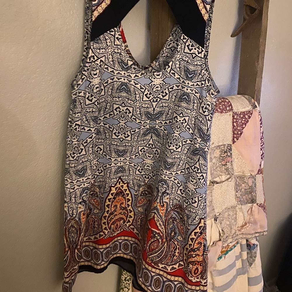 OneLoveClothing patterned dress 💙